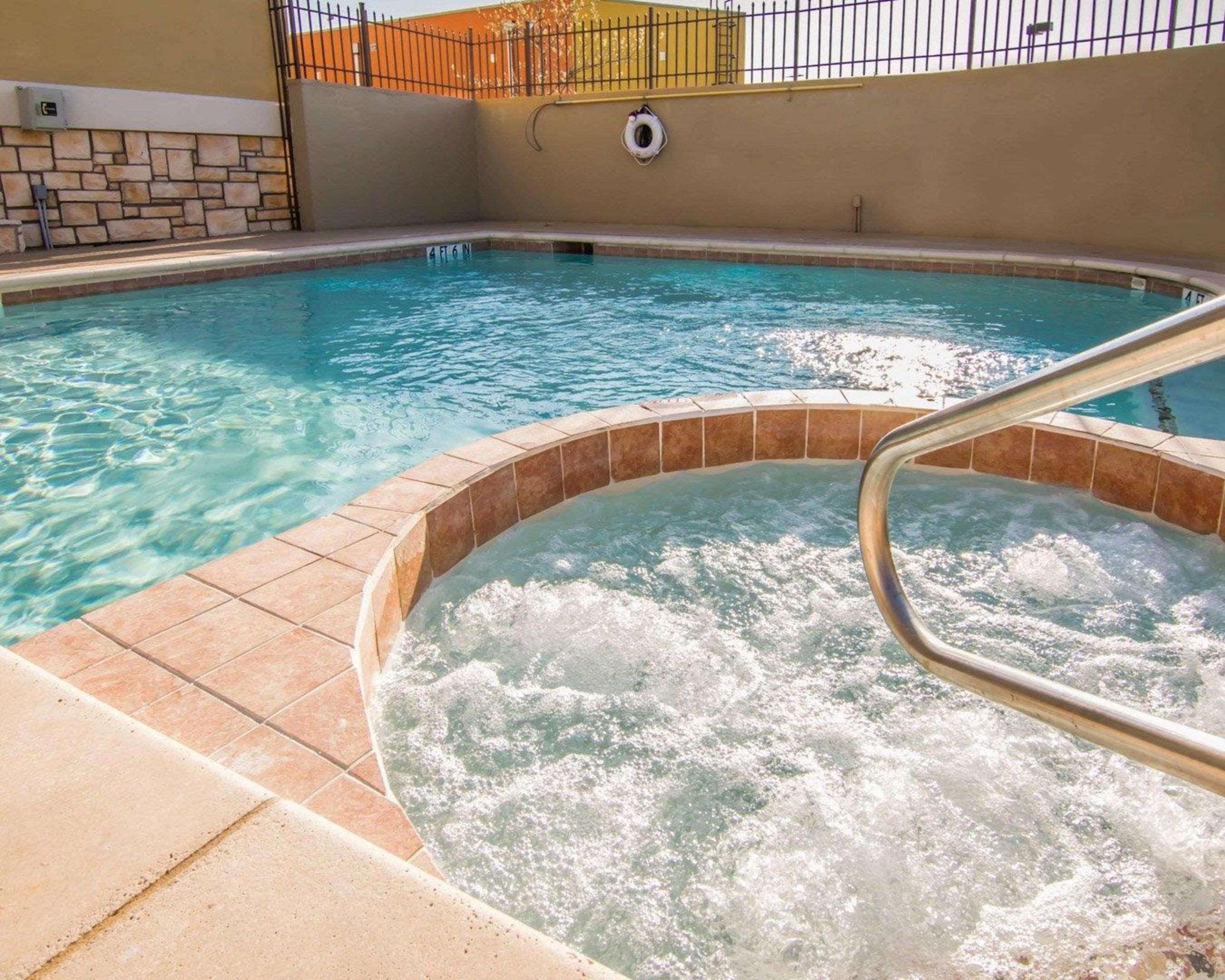 Comfort Suites West Dallas - Cockrell Hill Ngoại thất bức ảnh