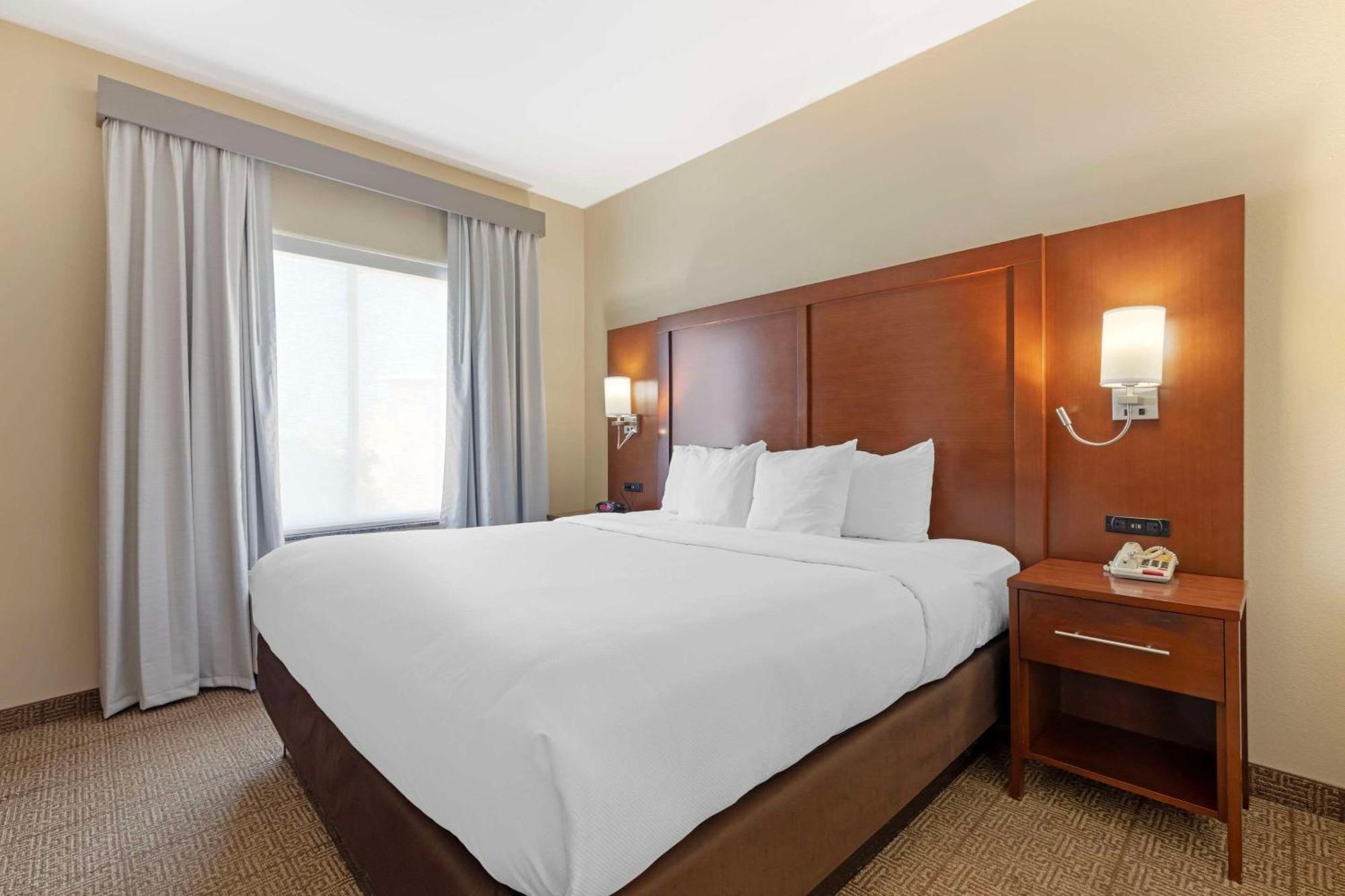 Comfort Suites West Dallas - Cockrell Hill Ngoại thất bức ảnh