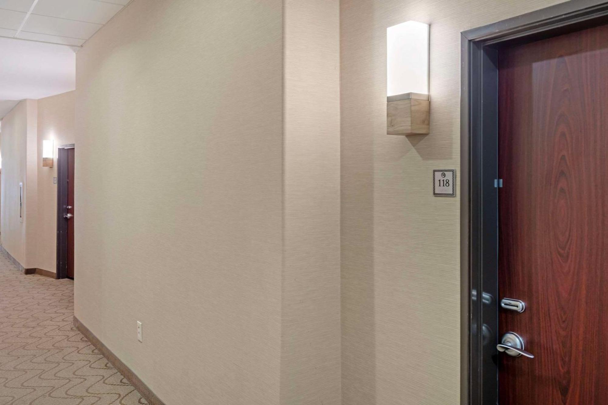 Comfort Suites West Dallas - Cockrell Hill Ngoại thất bức ảnh